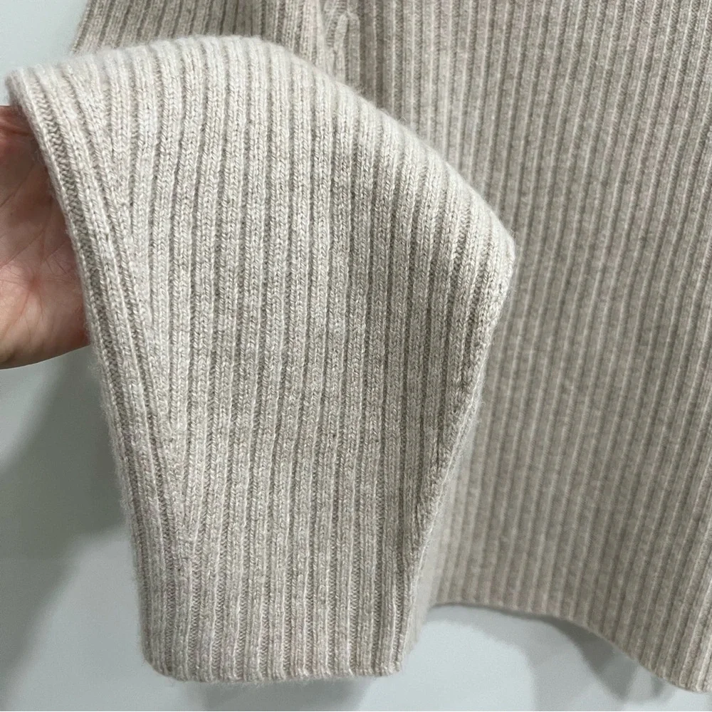Vince Open Back Ribbed Turtleneck Cashmere Sweater Oatmeal Tan Gray Woman’s XL